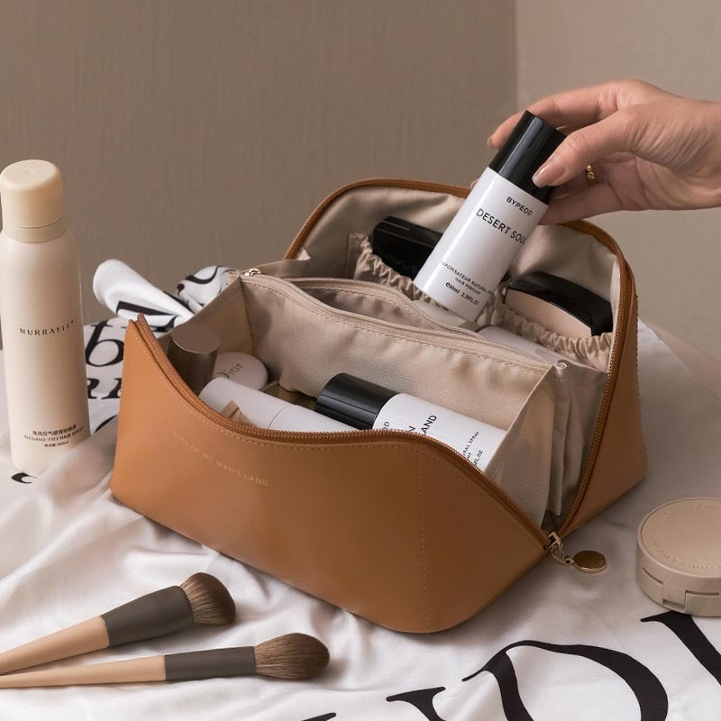 Liora travel case